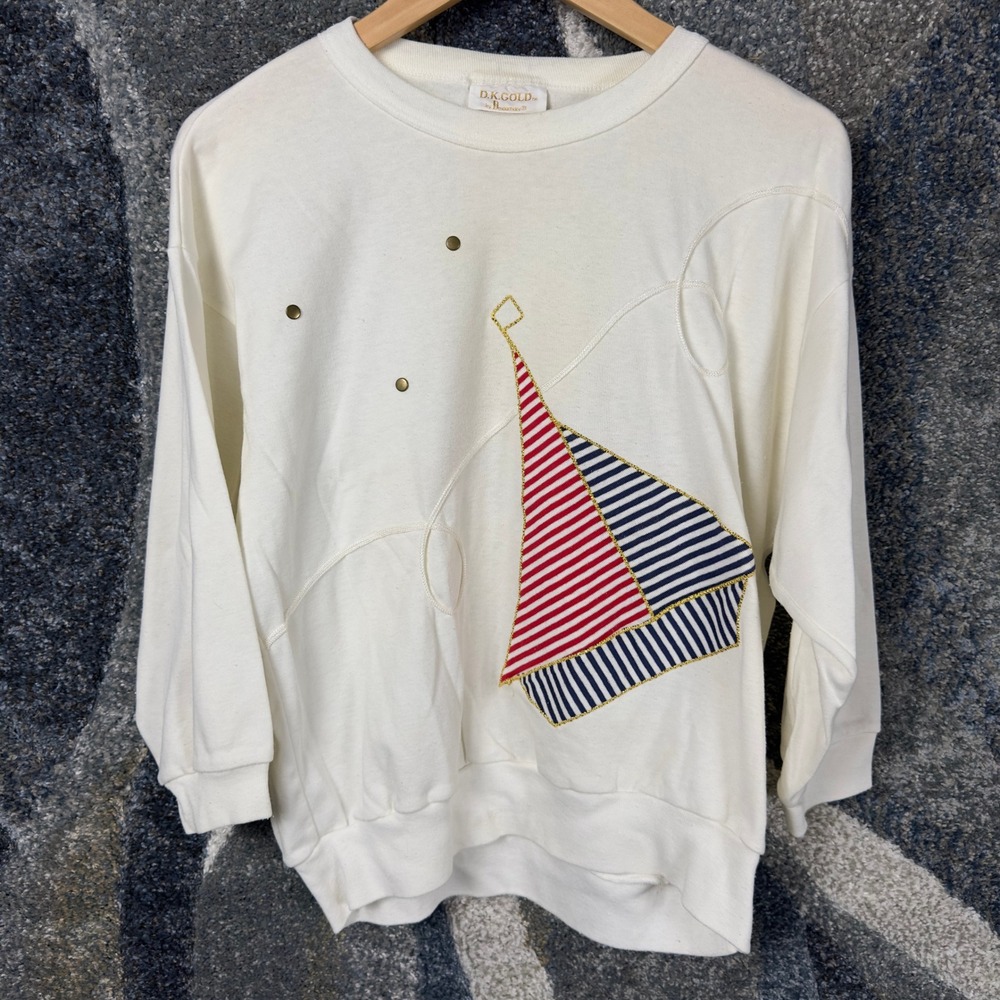 Vintage D.K. Gold Donnkenny Sailboat Sweatshirt Womens‎ Medium Cream Coastal 90s